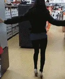 搞笑图片大哥你嘴巴怎么了
