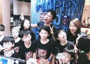 吴镇宇为儿子费曼庆10岁生日,网友费曼瘦了之后更帅了
