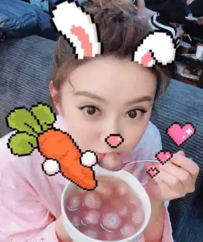同样都有爱情的滋润,景甜少女感十足,李冰冰神似大妈
