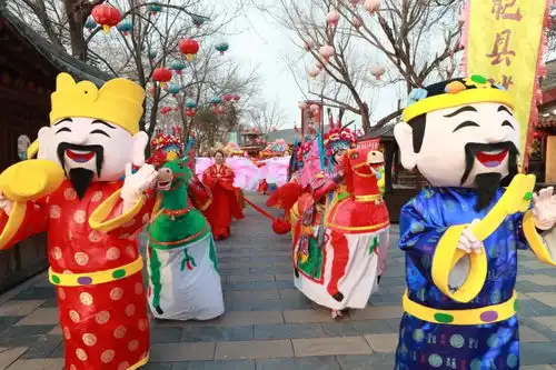 限时抢购乐虎年卡福利倒计时2天一卡在手,玩转全年到清明上河园过年啦
