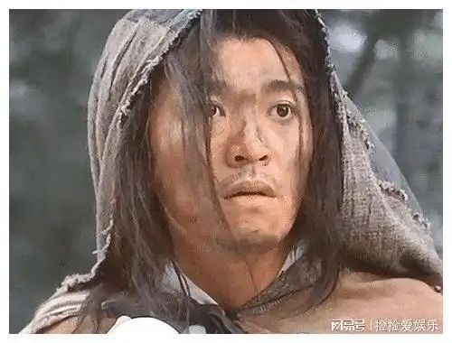 刘德华演乞丐,周星驰演乞丐,看到baby饰演的乞丐,网友真时尚
