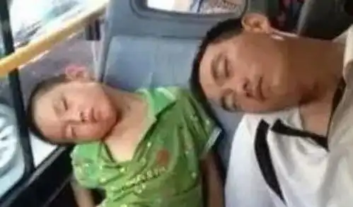 搞笑图片笑话段子最开心的事情不是看到了美丽的风景,而是
