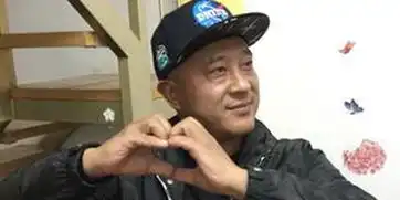 赵四刘小光婚内出轨与妻子曾是二人转搭档
