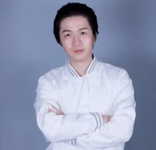 6月份,赖神定榜国一老夫子吕德华却丢失了双国标,改了id都没有用
