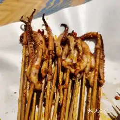 馋嘴猫串吧北苑莲葩园店的烤鱿鱼须好不好吃用户评价口味怎么样北京美食烤鱿鱼须实拍图片大众点评
