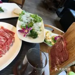 馋爷铜炉蛙锅三里屯店的手切羊腿肉好不好吃用户评价口味怎么样北京美食手切羊腿肉实拍图片大众点评
