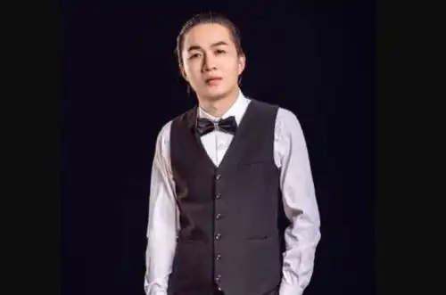 小予神逐渐理解吕德华表明吕德华是最理智玩家,却遭到网友质疑
