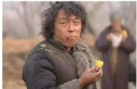 黄渤在电影冰之下里饰演的角色叫什么
