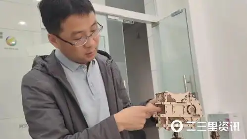 从it行业到做木制摆件,他放弃高薪回家乡搞事业
