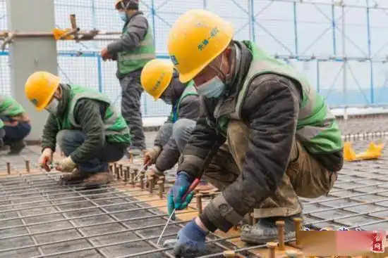 图集丨致敬春节里坚守的建设者
