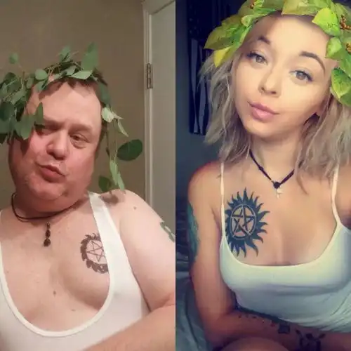 太坏了调皮老爸恶搞女儿自拍,纹身露肚皮穿丝袜...画面简直辣眼睛
