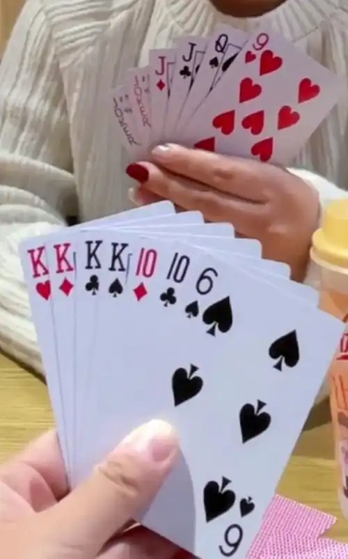 搞笑趣图外国人对我们的痰盂怕是有什么误解吧
