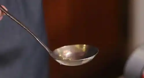 你的炒饭距离挂上菜单,就差这勺压箱底的酱汁了
