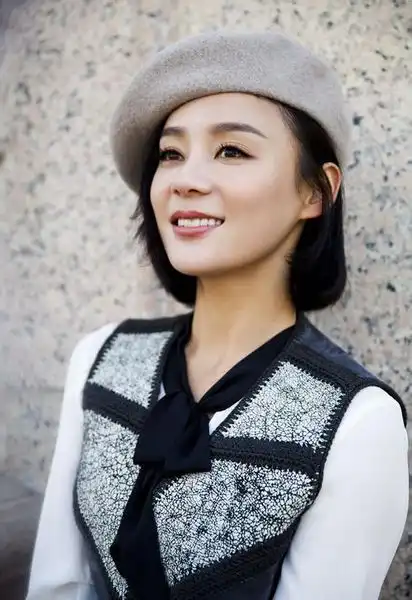 如何看待袁姗姗演讲网络暴力
