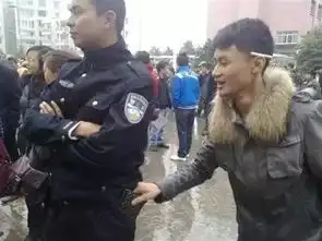 搞笑gif趣图媳妇,我就稀罕你那性感的小胡子,你咋刮了
