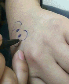 搞笑gif动态图这样勤俭持家的女生很少见
