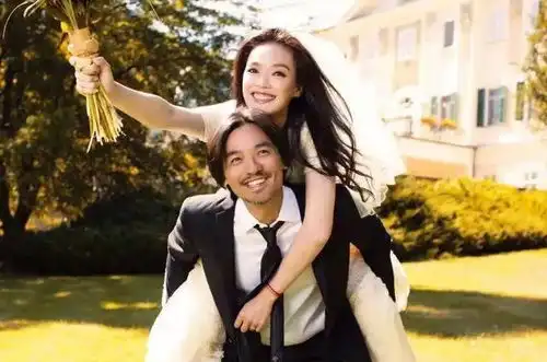 冯德伦情史中的三个女人,颜值身材皆是女神级,最后他却娶了舒淇
