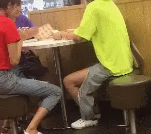 搞笑gif我就想问你,美不美
