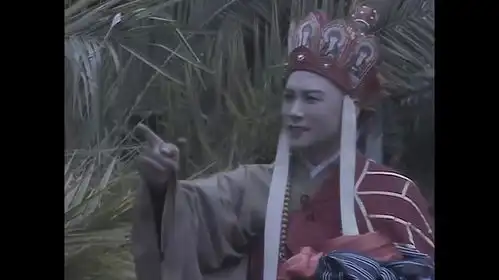 西游记孙悟空偷来百姓衣服叫大家穿上,唐僧害羞得不行,爆笑
