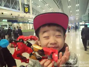 星爸萌娃再集合贝儿搞怪九连拍呆萌杨阳洋长胖
