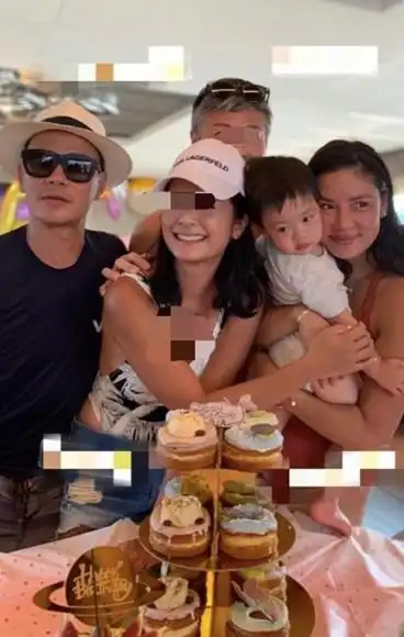 黎明前妻当不好妈妈嫁富豪生活安逸,逛超市却不给儿子带口罩
