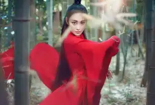 张馨予晒老公聊天记录称呼真的太酥了,网友嫁给了爱情
