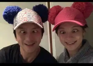 邓超孙俪同框搞怪,两人越长越像,真正的夫妻相
