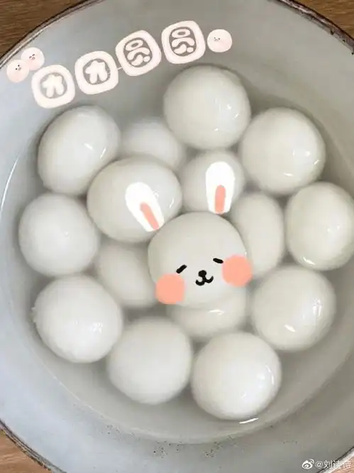 明星元宵节晒汤圆黄晓明搞笑,蒋欣很有趣,最后一位让人羡慕
