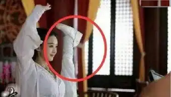 赵丽颖穿帮镜头,每张都有亮点,看得我好尴尬
