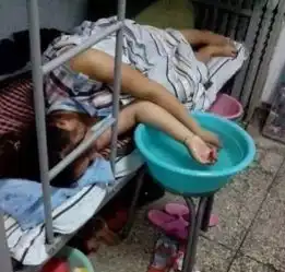 搞笑图片出去玩的时候,千万千万要注意安全
