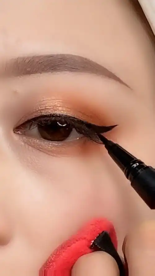 分享眼线教程
