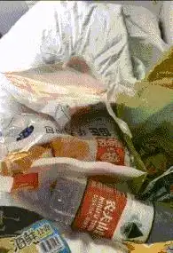 搞笑gif厉害了我的车,这才叫越野车
