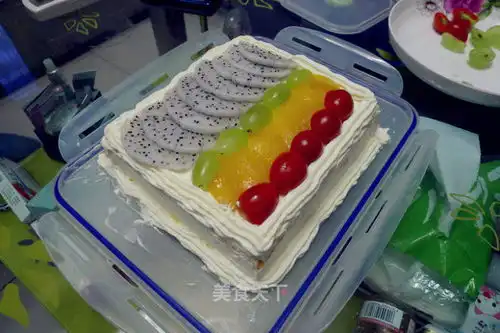 生日奶油水果蛋糕的做法生日奶油水果蛋糕怎么做菜谱美食天下
