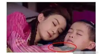 最令人冲动的穿帮镜头,黄轩的眼光太让人脸红了
