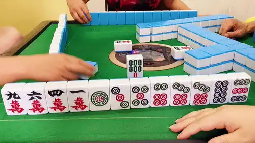 四川麻将下家已经清一色下叫了,我还是这样的牌
