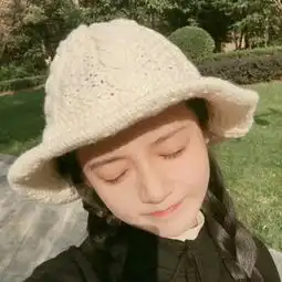 抓住你的手描绘童话色彩,可你已经qq女生头像我要个性网
