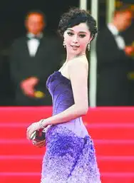 武汉晚报娱乐圈铁杆光棍何时脱光
