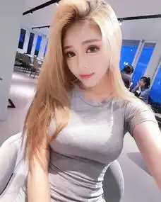 搞笑gif趣图好烦,坐在这位同学的旁边,完全没心思学习
