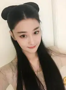 看唐嫣张馨予拿头做文章,吴昕搞笑只能干瞪眼
