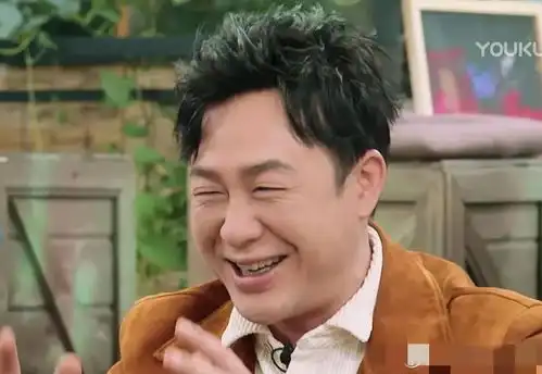张颂文询问手机买票方法显幽默,否认与孙红雷合作,网友表示失落
