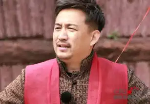 极限男人帮玩穿越上演三国杀岳云鹏宋小宝搞笑耍宝停不下来
