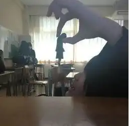 内涵段子哥,您要的服务时间到点了

