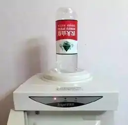 自从店家在推出买西瓜送勺子的活动后,不亏反赚,生意更好了

