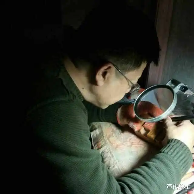 为硬汉普京治肖像印国健康
