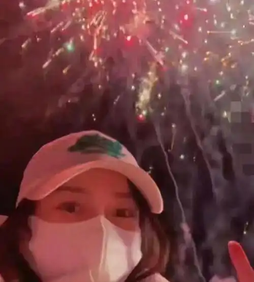 刚离婚就晒动态,黄晓明终于扳回一局,杨颖孤枕难眠

