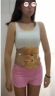 如何安慰胸小的女友
