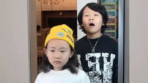 爆笑姐妹又来了,哈哈哈
