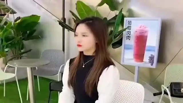 爆笑美女套路真是太深了,帅哥们出门要保护自己啊
