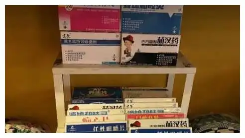 搞笑图片笑话段子今天感冒了,鼻子不透气
