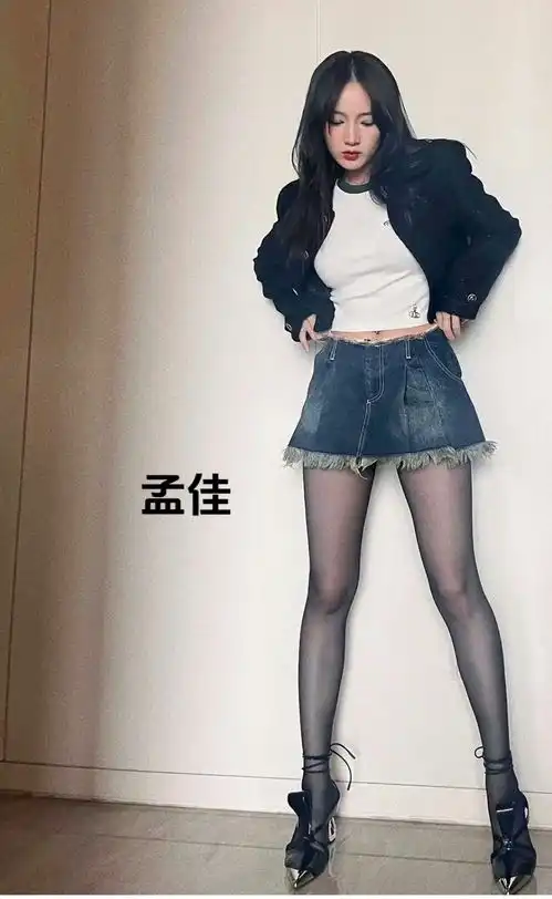女明星黑丝大赏,这18位小仙女哪个是你的白月光呢
